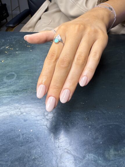 F994 - Milky Polish